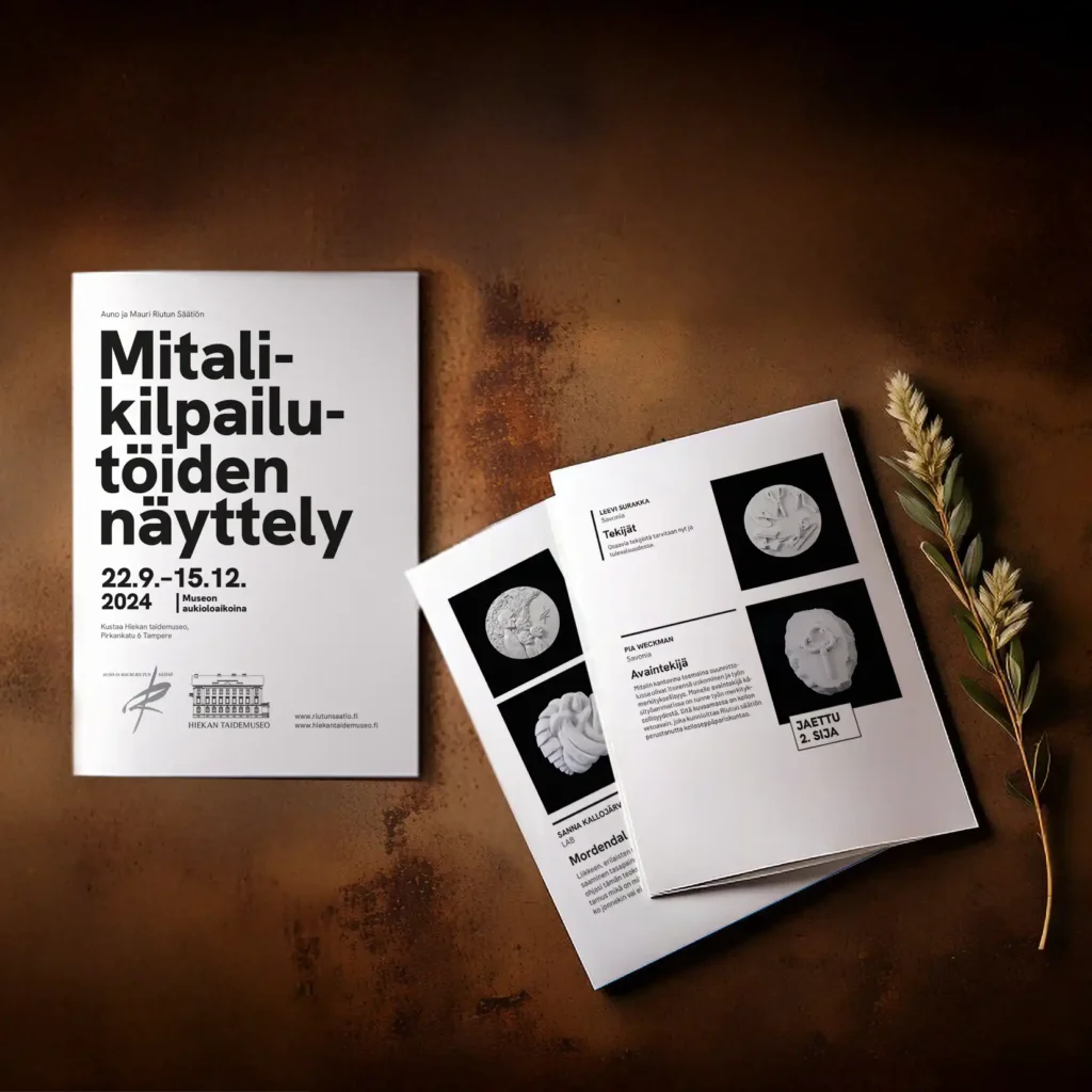 Auno ja Mauri Riutun säätiön mitalin suunnittelukilpailun esite.